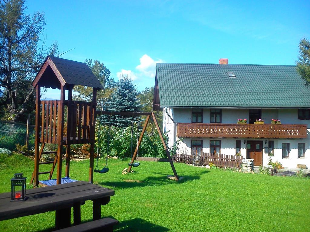 Pensjonat Nostalgia Sosnówka Exteriér fotografie